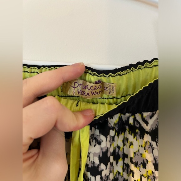 Vera Wang Pants - Picture 4 of 5